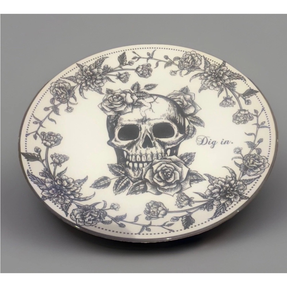 10 Strawberry Street Gothic “Dig In” Sugar Skull 8” Salad Plates Set of 4 New
